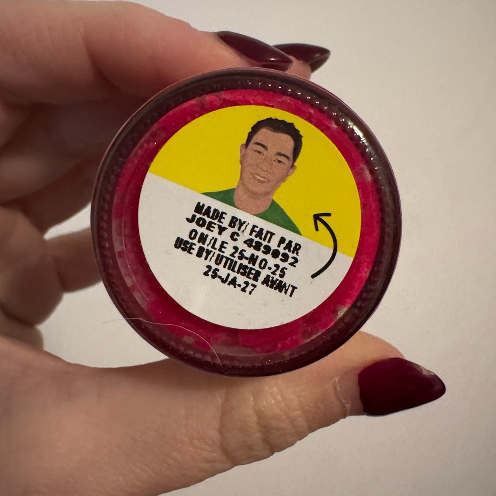 New Unused Santa Baby Lip Scrub Lush Cosmetics Kitchen Exclusive - Picture 3 of 4